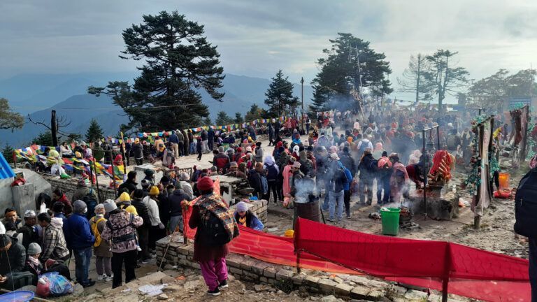 पाथीभरामा एकै दिन दुई हजार बढी तीर्थयात्री पुगे