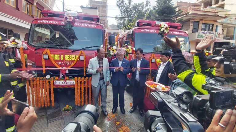 ललितपुर महानगरपालिकामा दुई दमकल थपिए