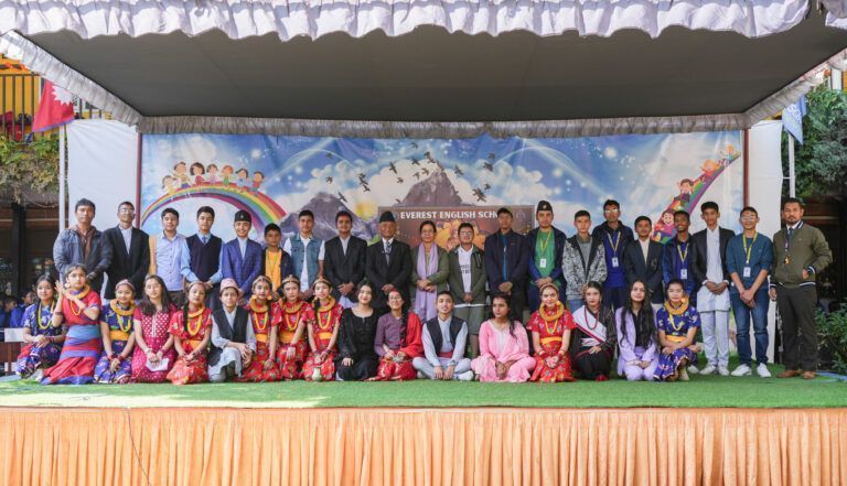 भक्तपुरमा म्हः पूजासँंगै खेलियो देउसीभैलो