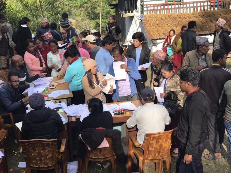 षडानन्द नगरपालिकाद्वारा वडास्तरमा योजना सम्झौता